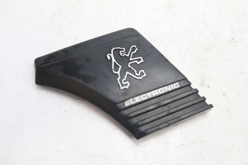 photo de TAPA BASTIDOR DERECHA PEUGEOT 103 SPX CLIP 50 (1989 - 1992) - Vista principal