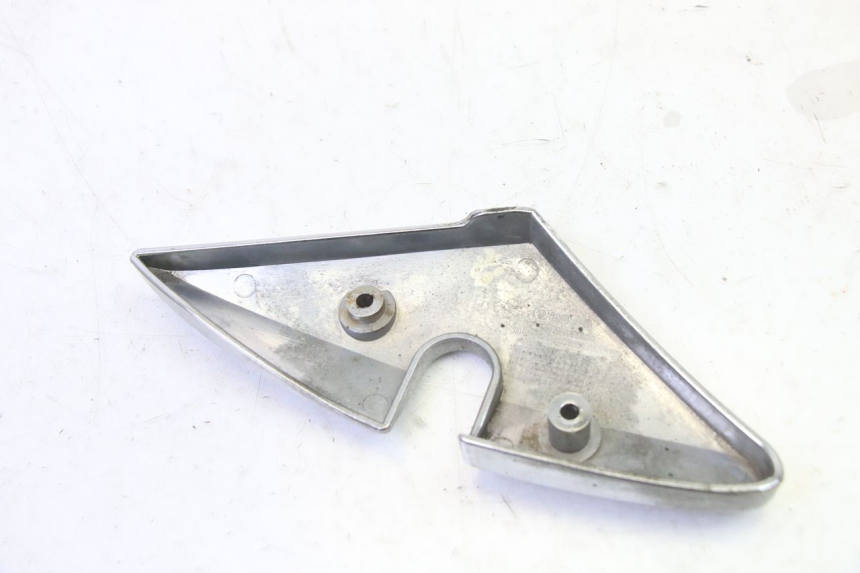 photo de Cubierta lateral del chasis derecho HYOSUNG GV AQUILA 125 (2000 - 2009) - Zoom estado de uso