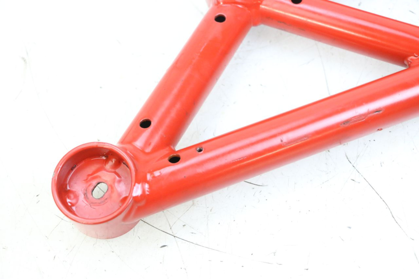 photo de TAPA BASTIDOR DERECHA MAG POWER BOMBERS 4T 50 (2016 - 2026) - Detalle de la pieza