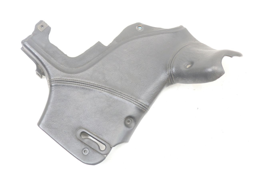 photo de TAPA CHASIS LATERAL DERECHO BMW C1 125 (2000 - 2003) - Detalle de la pieza