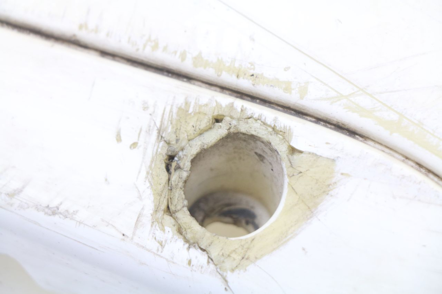 photo de TAPA BASTIDOR DERECHA ERIDER CARGO 1 (2009 - 2018) - Estado de la superficie y material