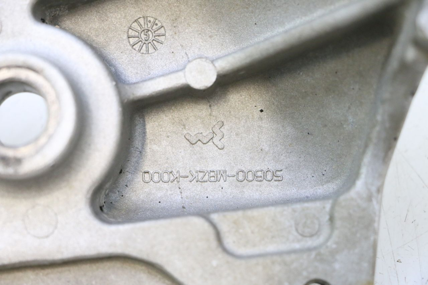 photo de TAPA BASTIDOR DERECHA HONDA CB F HORNET 600 (2005 - 2006) - Otra perspectiva