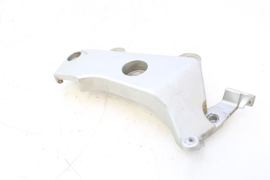 photo de TAPA BASTIDOR DERECHA HONDA CB F HORNET 600 (2005 - 2006) - Detalles de los puntos de fijación