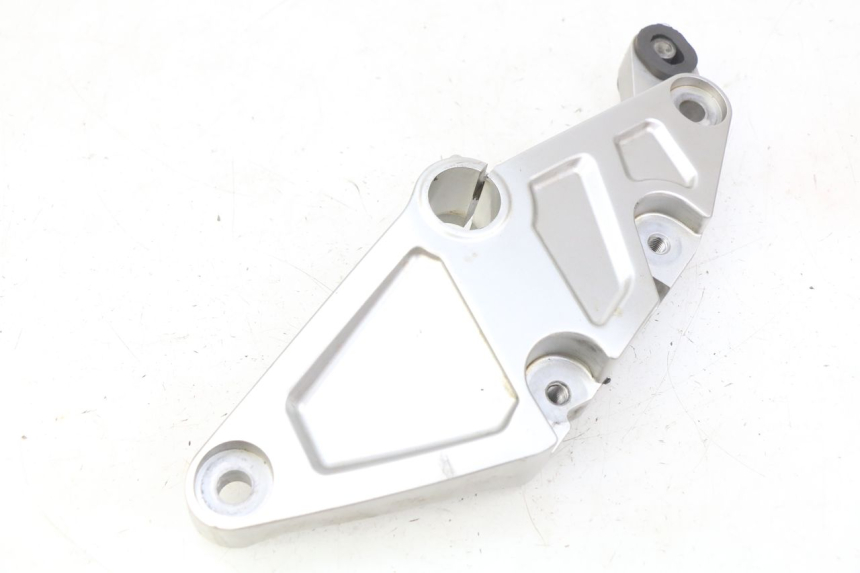 photo de TAPA CHASIS LATERAL DERECHO HONDA CB R 1000 (2018 - 2023) - Estado de la superficie y material