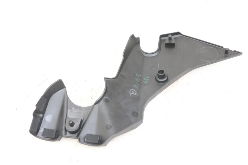 photo de TAPA BASTIDOR DERECHA KAWASAKI ER-6 ER6 N 650 (2012 - 2016) - Detalle de la pieza