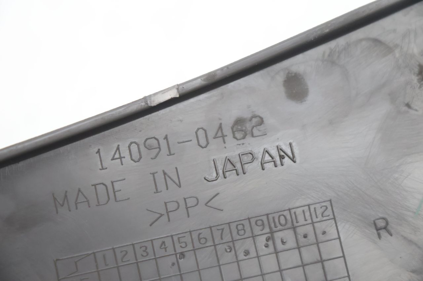 photo de TAPA BASTIDOR DERECHA KAWASAKI ER-6 ER6 N 650 (2005 - 2009) - Primer plano técnico