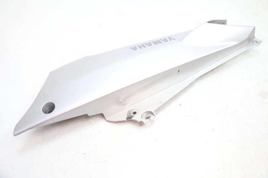 photo de TAPA BASTIDOR DERECHA YAMAHA FJR 1300 (2001 - 2005) - Detalle de la pieza