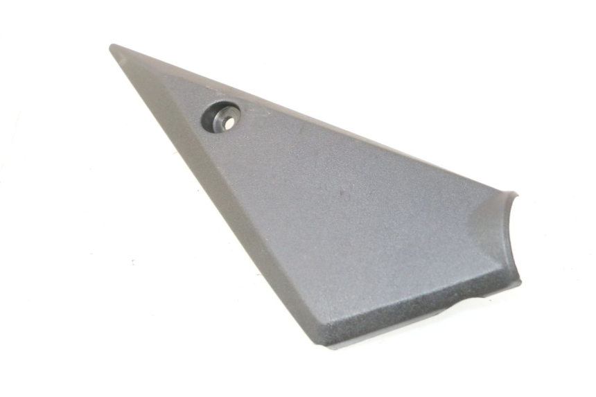 photo de TAPA BASTIDOR DERECHA SUZUKI GSF N BANDIT 1200 (2001 - 2005) - Otra perspectiva