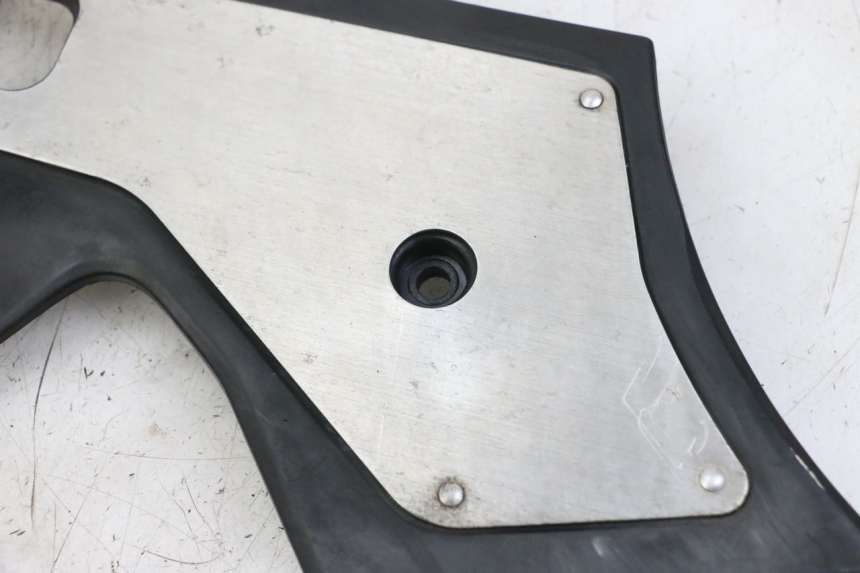 photo de TAPA BASTIDOR DERECHA HONDA CBR F 1000 (1993 - 1996) - Zoom estado de uso