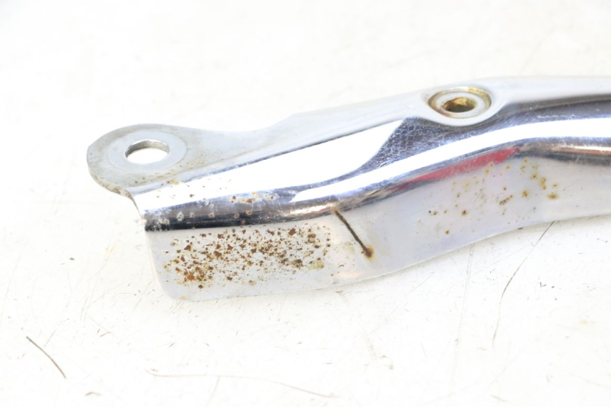 photo de TAPA BASTIDOR DERECHA HONDA VT C2 SHADOW 750 (1997 - 2001) - Primer plano técnico