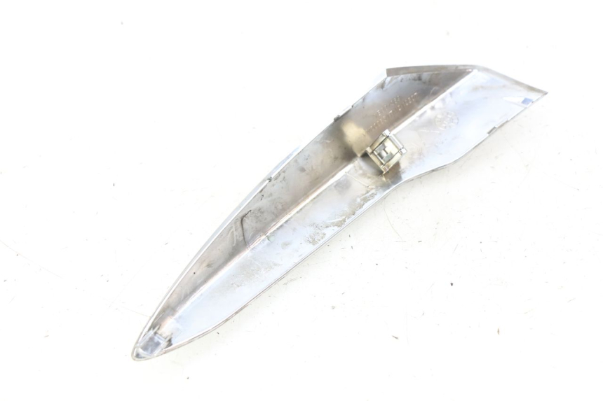 photo de TAPA CHASIS LATERAL DERECHO PIAGGIO LIBERTY IGET S 125 (2016 - 2020) - Otra perspectiva