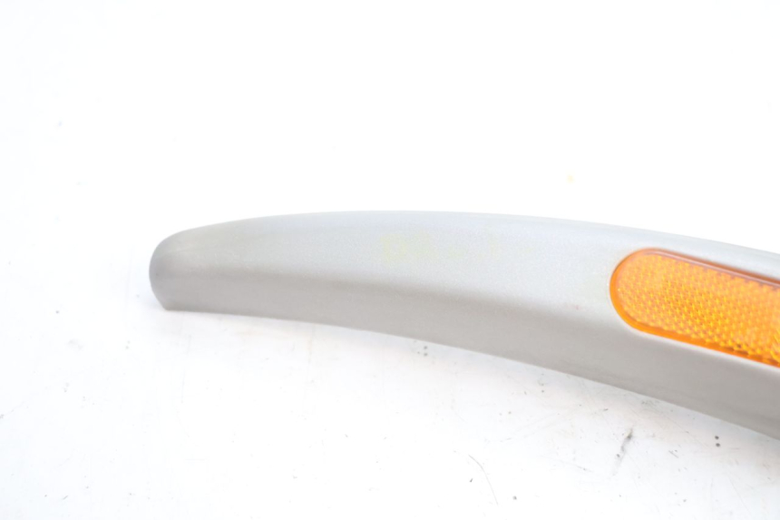 photo de TAPA BASTIDOR DERECHA PIAGGIO LIBERTY 125 (1998 - 2008) - Detalle de la pieza