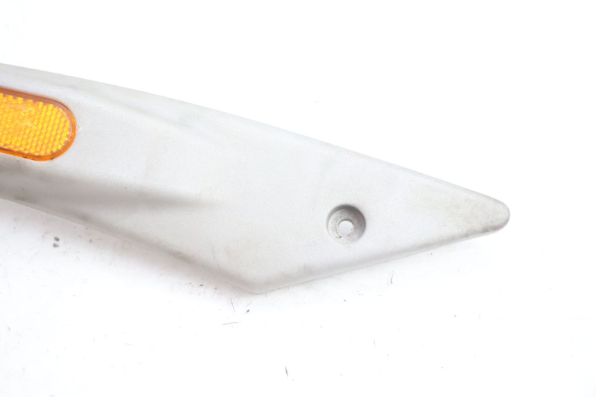 photo de TAPA BASTIDOR DERECHA PIAGGIO LIBERTY 125 (1998 - 2008) - Otra perspectiva