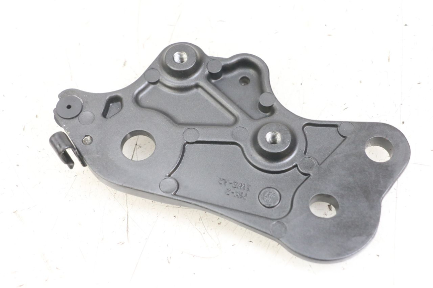 photo de TAPA CHASIS LATERAL DERECHO YAMAHA MT-07 MT07 ABS 700 (2014 - 2017) - Detalle de la pieza