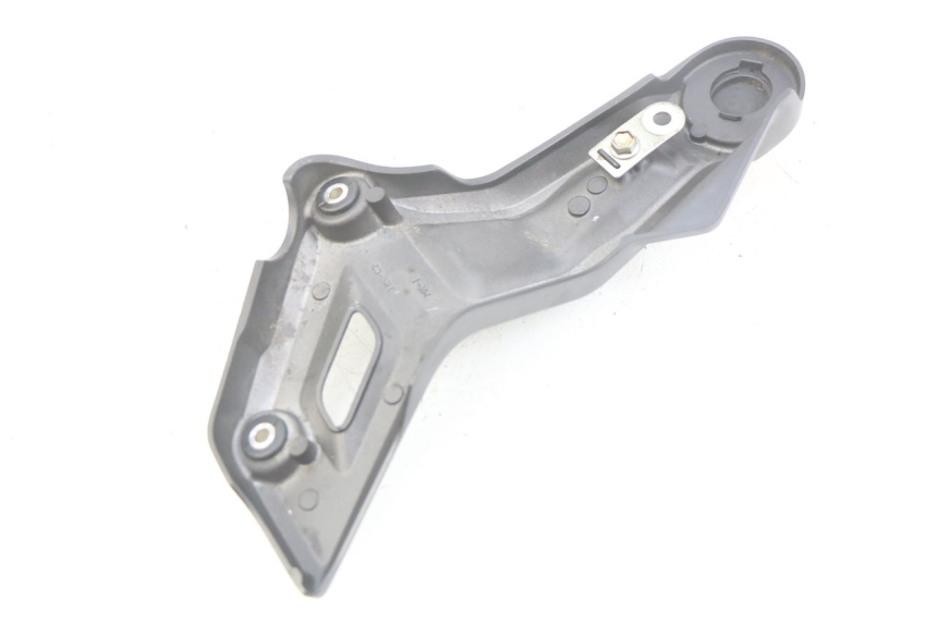 photo de TAPA CHASIS LATERAL DERECHO YAMAHA MT-07 MT07 700 (2018 - 2020) - Detalle de la pieza