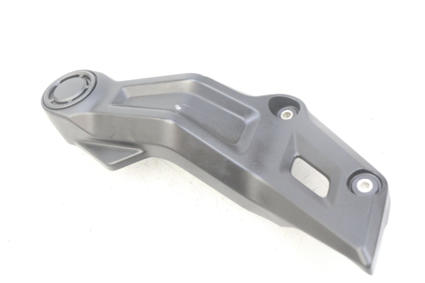 photo de TAPA CHASIS LATERAL DERECHO YAMAHA MT-07 MT07 700 (2018 - 2020) - Otra perspectiva