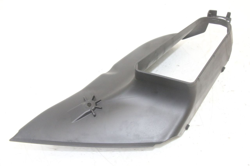 photo de TAPA BASTIDOR DERECHA PEUGEOT SATELIS COMPRESSOR K15 125 (2006 - 2009) - Detalle de la pieza