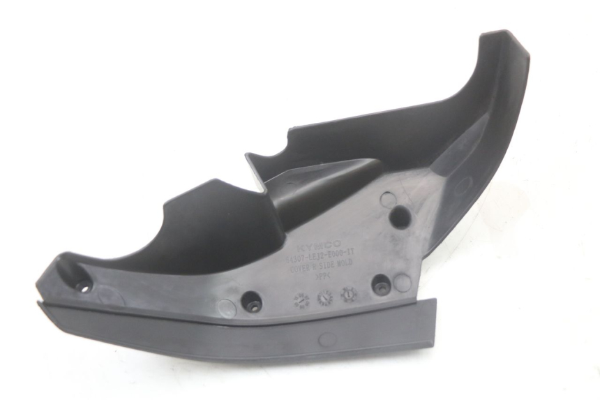 photo de TAPA BASTIDOR DERECHA KYMCO SUPER 8 125 (2008 - 2015) - Otra perspectiva