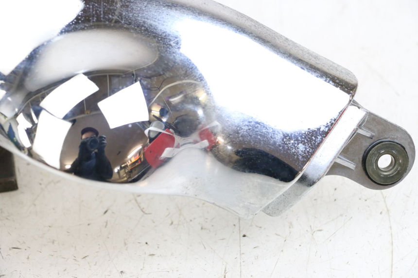 photo de Cubierta lateral del chasis derecho SUZUKI VL INTRUDER 125 (2004 - 2007) - Estado de la superficie y material