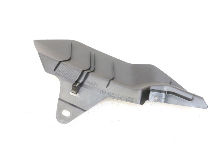 photo de TAPA BASTIDOR DERECHA YAMAHA XMAX X-MAX 125 (2021 - 2025) - Otra perspectiva