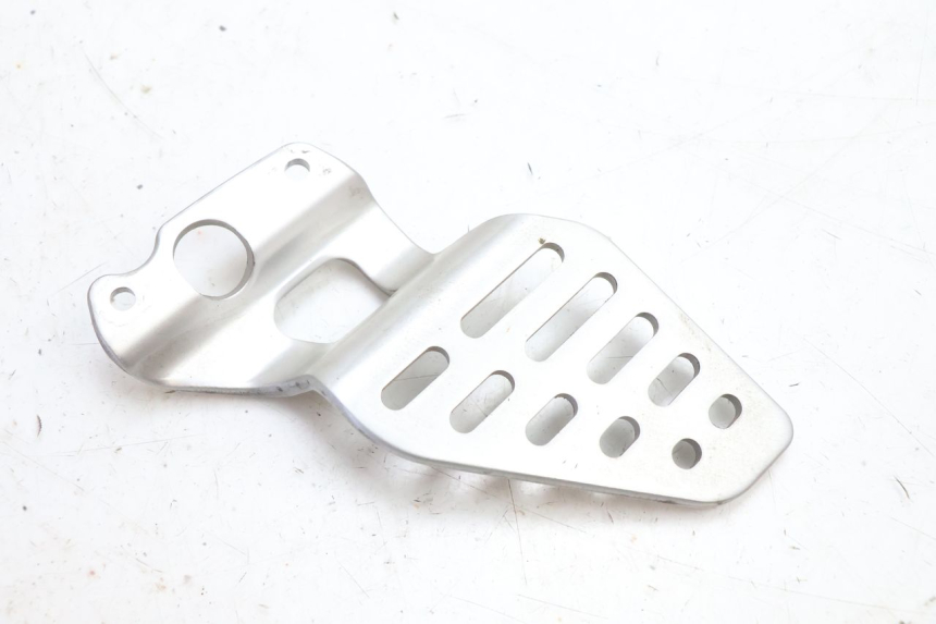 photo de TAPA BASTIDOR DERECHA YAMAHA YZF R6 600 (2008 - 2009) - Detalle de la pieza