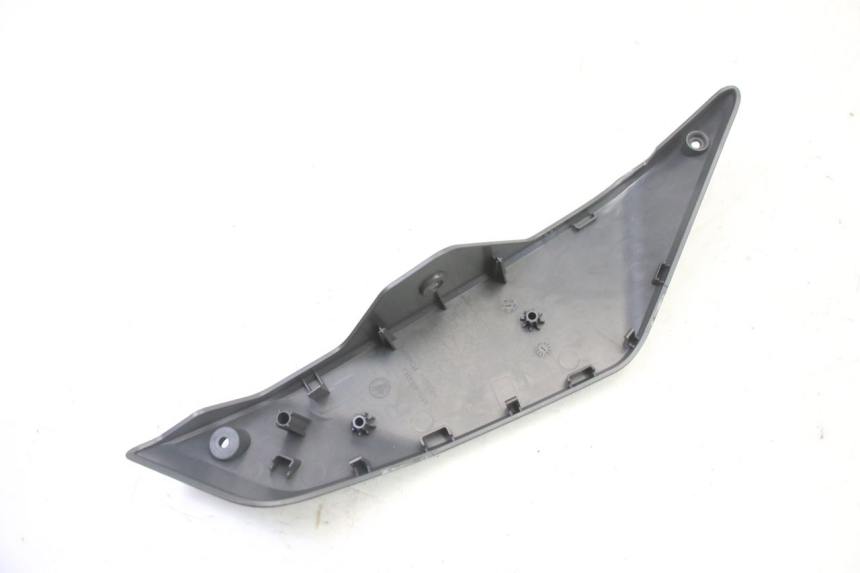 photo de TAPA BASTIDOR DERECHA SEGWAY NINEBOT ZT3 PRO 1 - Primer plano técnico