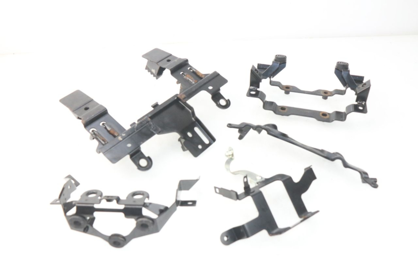 photo de TAPA BASTIDOR YAMAHA FZ8 800 (2010 - 2016) - Detalle de la pieza