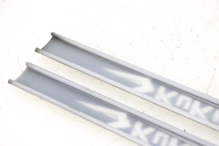 photo de TAPA BASTIDOR KUKIRIN G2 MASTER 1 - Estado de la superficie y material