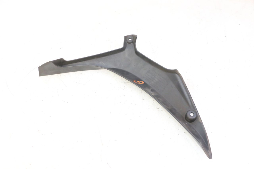 photo de TAPA BASTIDOR IZQUIERDA QUADRO 4 4D 350 (2015 - 2018) - Zoom estado de uso