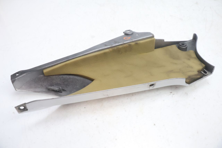 photo de TAPA BASTIDOR IZQUIERDA YAMAHA FJR 1300 (2001 - 2005) - Estado de la superficie y material