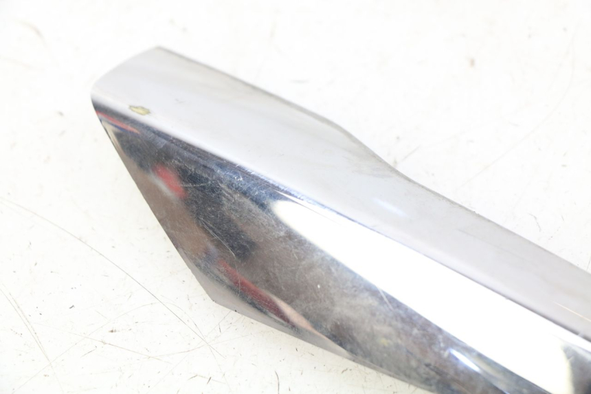 photo de TAPA CHASIS LATERAL IZQUIERDO PIAGGIO LIBERTY IGET S 125 (2016 - 2020) - Zoom estado de uso