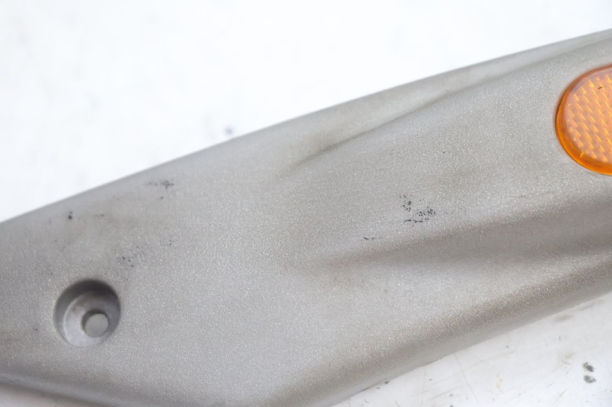 photo de TAPA BASTIDOR IZQUIERDA PIAGGIO LIBERTY 125 (1998 - 2008) - Primer plano técnico