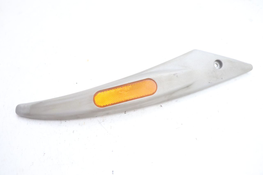 photo de TAPA BASTIDOR IZQUIERDA PIAGGIO LIBERTY 125 (1998 - 2008) - Detalles de los puntos de fijación