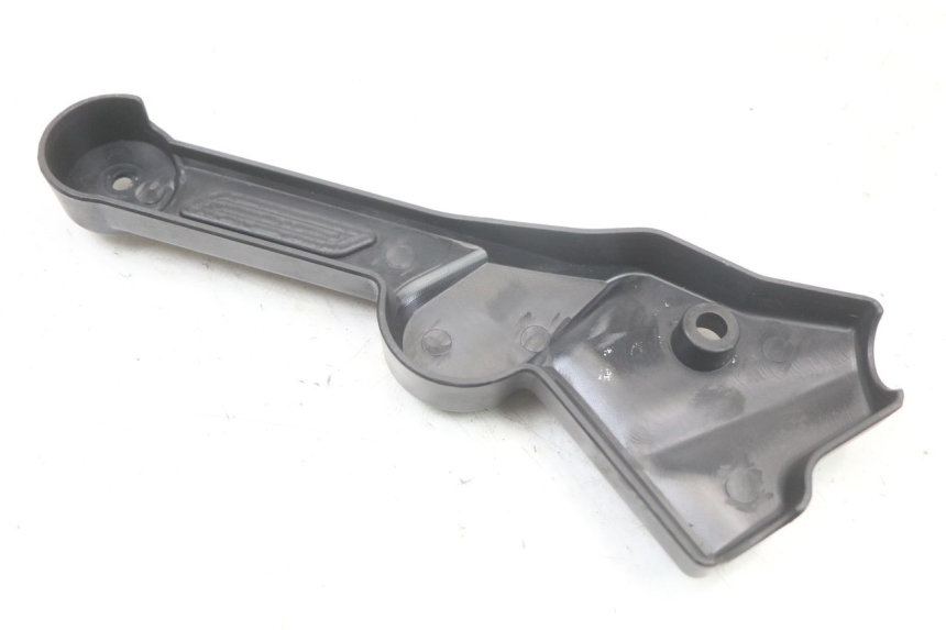 photo de TAPA BASTIDOR IZQUIERDA MASAI SCRAMBLER SPORT 125 (2021 - 2025) - Primer plano técnico