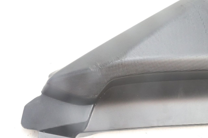 photo de TAPA BASTIDOR IZQUIERDA YAMAHA N-MAX NMAX 125 (2021 - 2024) - Detalle de la pieza