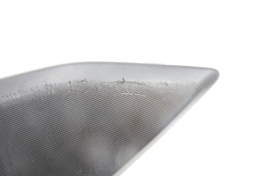 photo de TAPA BASTIDOR IZQUIERDA YAMAHA N-MAX NMAX 125 (2021 - 2024) - Primer plano técnico