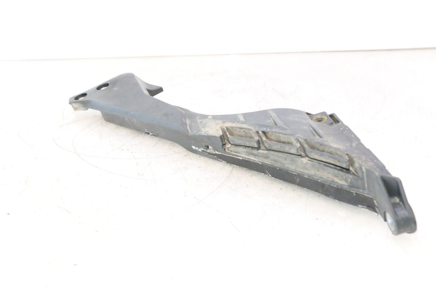 photo de TAPA BASTIDOR IZQUIERDA HUSABERG TE 250 (2011 - 2014) - Detalles de los puntos de fijación