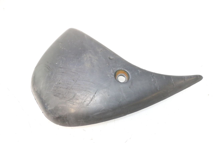 photo de TAPA BASTIDOR IZQUIERDA PEUGEOT TREKKER 50 (1995 - 2004) - Detalle de la pieza