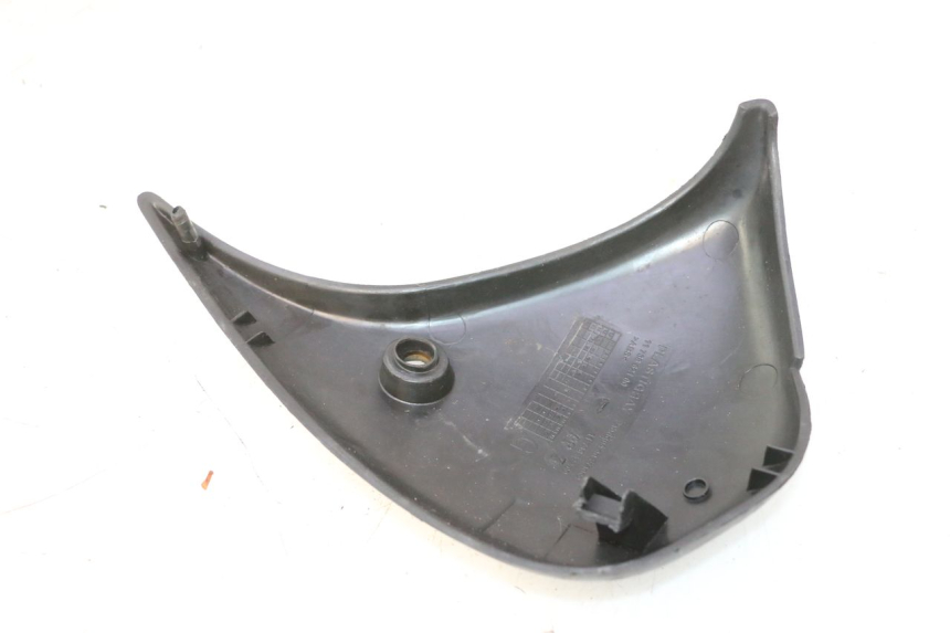photo de TAPA BASTIDOR IZQUIERDA PEUGEOT TREKKER 50 (1995 - 2004) - Primer plano técnico