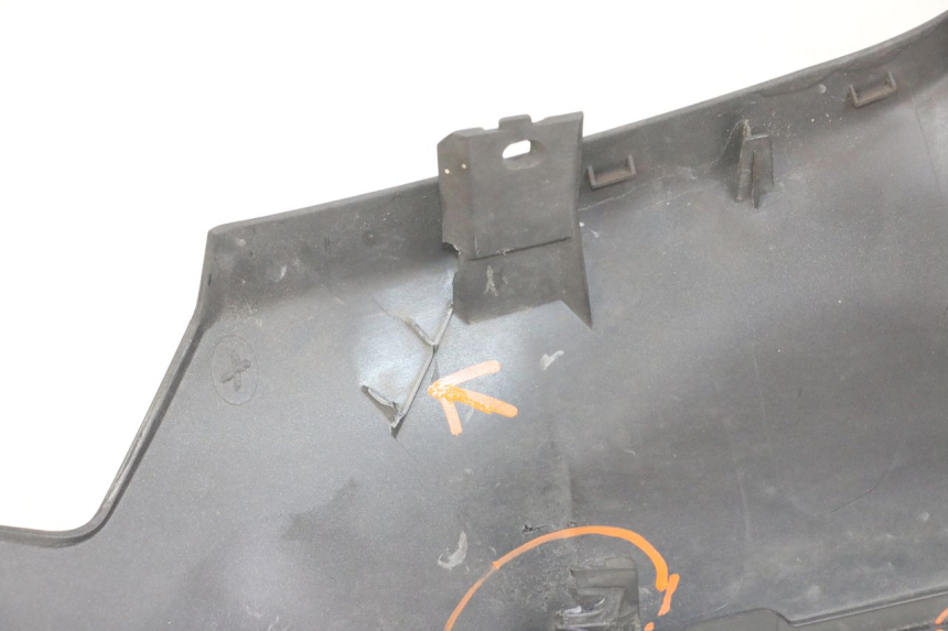 photo de CUBIERTA CHASIS LATERAL IZQUIERDO YAMAHA XMAX X-MAX ABS 125 (2017 - 2020) - Vista general del producto