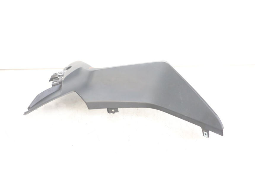 photo de CUBIERTA CHASIS LATERAL IZQUIERDO YAMAHA XMAX X-MAX ABS 125 (2017 - 2020) - Recambio usado revisado
