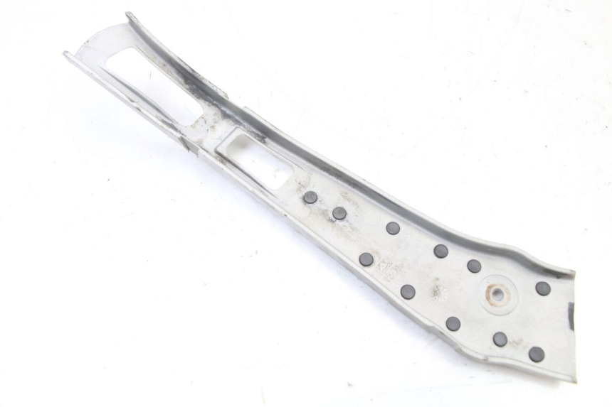 photo de TAPA BASTIDOR IZQUIERDA YAMAHA YZ 125 (2006 - 2016) - Primer plano técnico