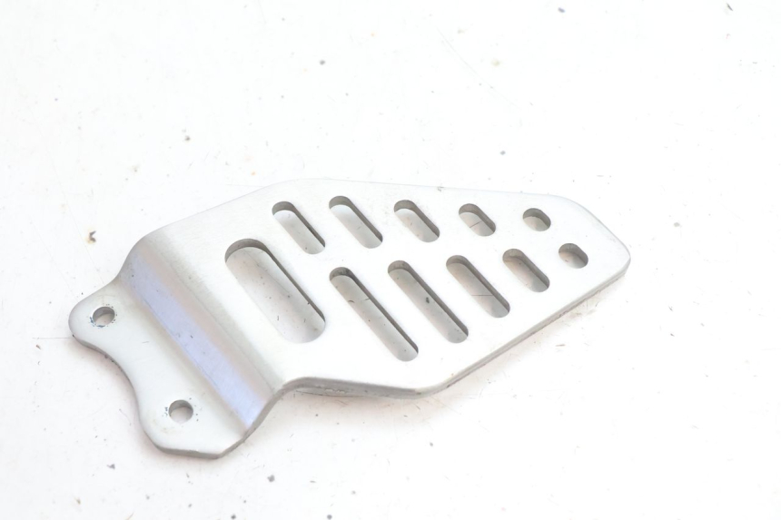 photo de TAPA BASTIDOR IZQUIERDA YAMAHA YZF R6 600 (2008 - 2009) - Vista principal