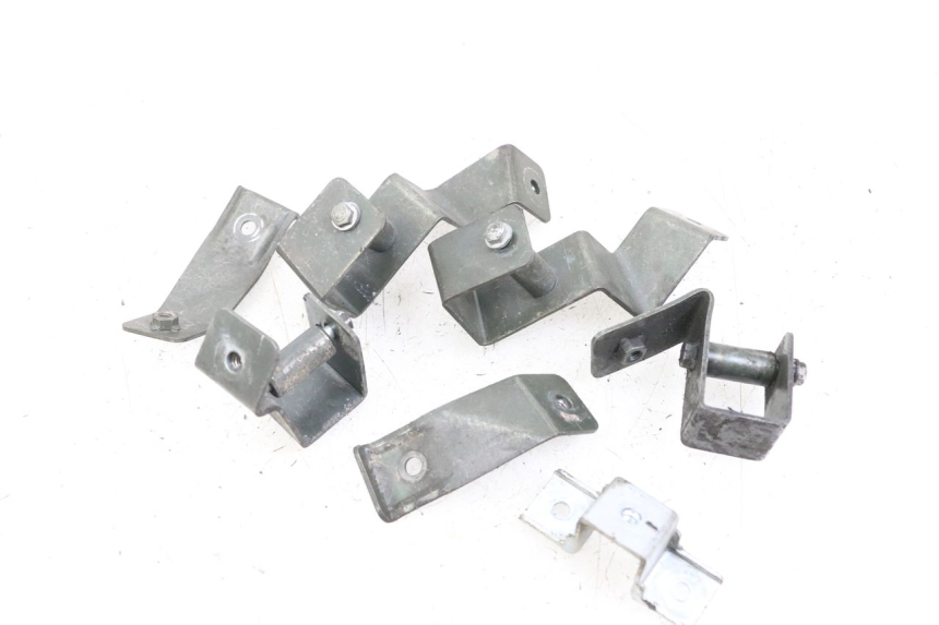 photo de TAPA BASTIDOR HYOSUNG GTR 125 (2006 - 2008) - Zoom estado de uso