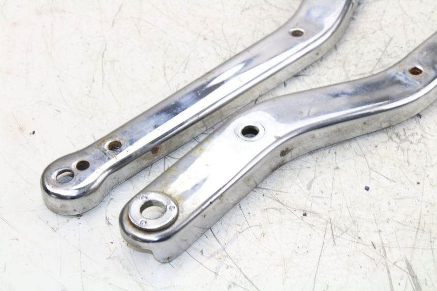 photo de CUBIERTA LATERAL DEL CHASIS HONDA CA REBEL 125 (1995 - 2001) - Zoom estado de uso