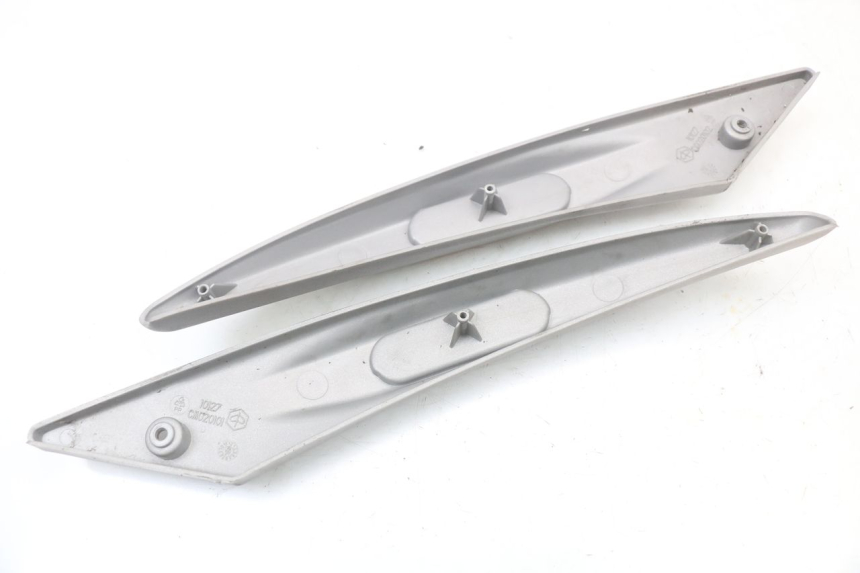 photo de TAPA BASTIDOR PIAGGIO LIBERTY 4T 50 (2004 - 2008) - Otra perspectiva