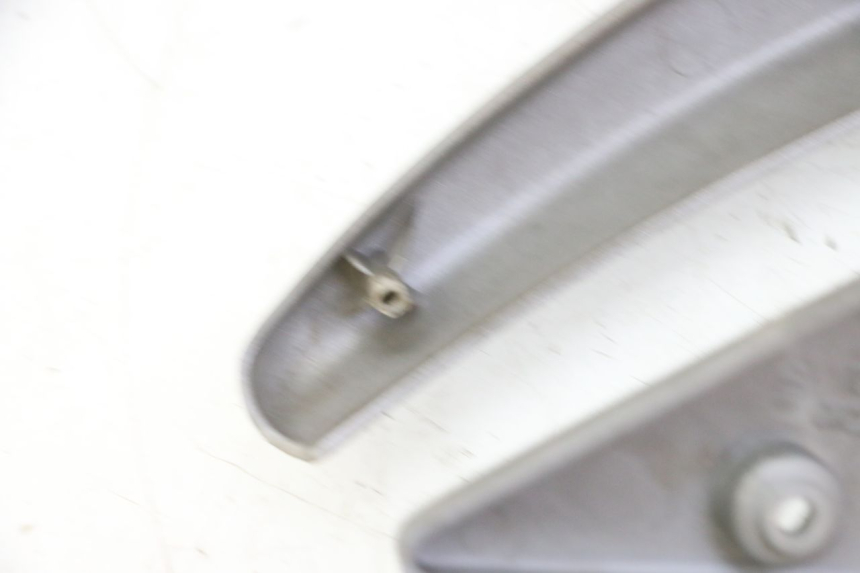 photo de TAPA BASTIDOR PIAGGIO LIBERTY 125 (1998 - 2008) - Otra perspectiva