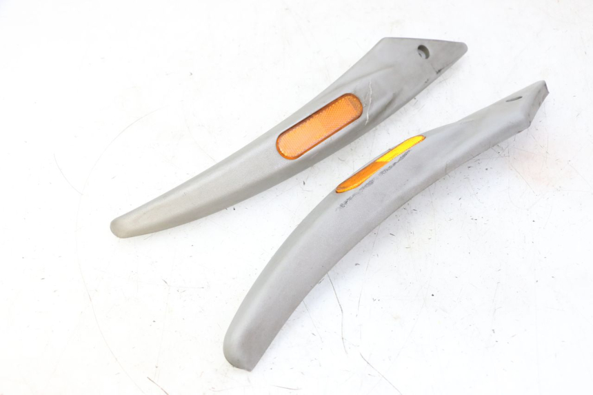 photo de TAPA BASTIDOR PIAGGIO LIBERTY 125 (1998 - 2008) - Estado de la superficie y material