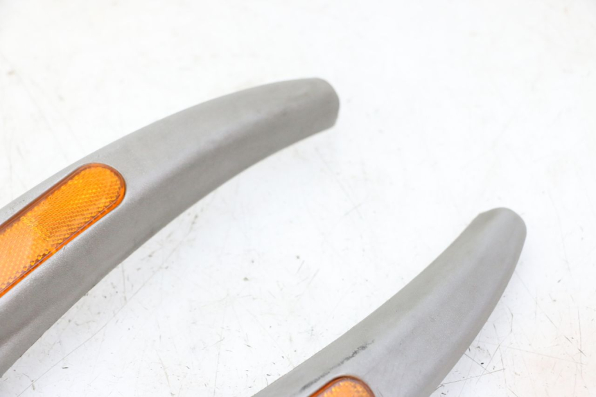 photo de TAPA BASTIDOR PIAGGIO LIBERTY 125 (1998 - 2008) - Recambio usado revisado