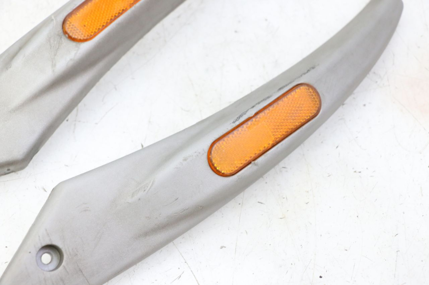 photo de TAPA BASTIDOR PIAGGIO LIBERTY 125 (1998 - 2008) - Marcados y referencias originales